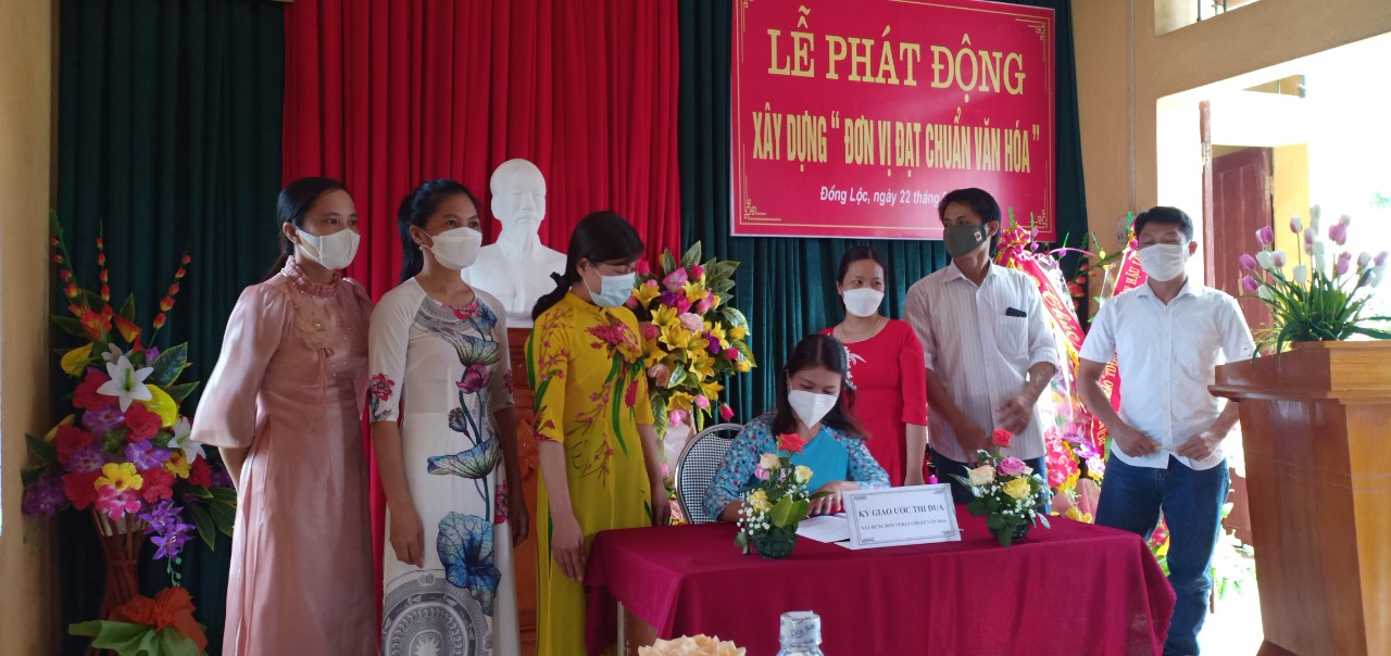 Trường THCS xã Đồng Lộc tổ chức Lễ phát động cơ quan đạt chuẩn văn hóa